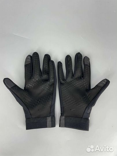 Перчатки Nike зимние