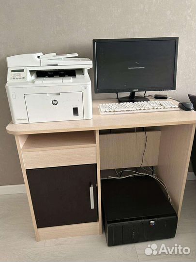 Компьютерный стол