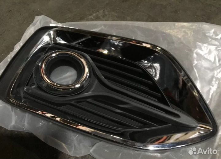 Рамка (под линзу) птф правая Solaris 2