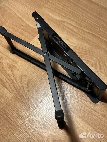 Подставка под ногу гитариста