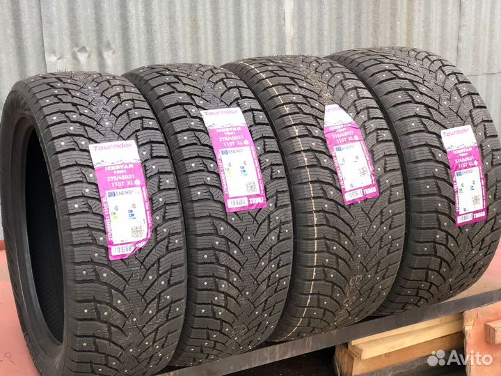 Tourador Ice Star TSW1 275/45 R21 и 315/40 R21 115T
