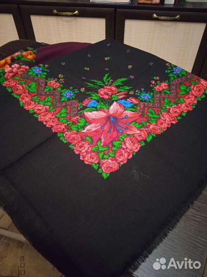 Платки Павловопосадские