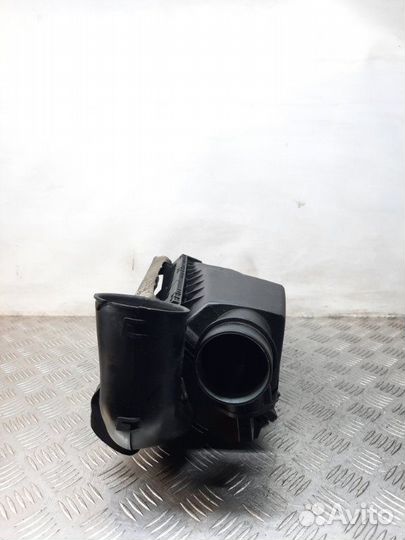 Корпус воздушного фильтра Mercedes-Benz M-Class