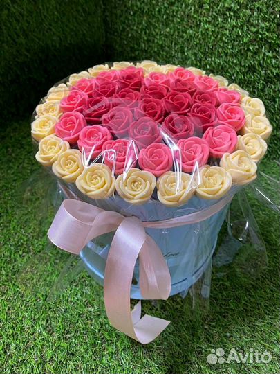 Шоколадные Розы - 51 шт в Шляпной Коробке