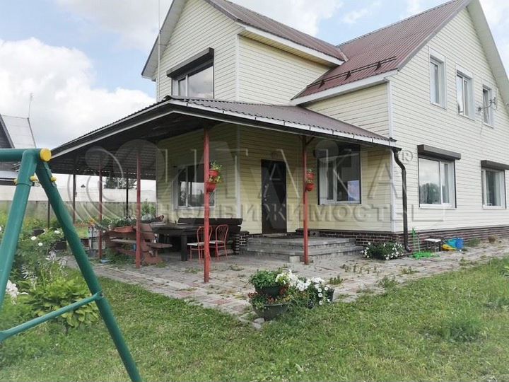 Дом 199,3 м² на участке 19 сот.