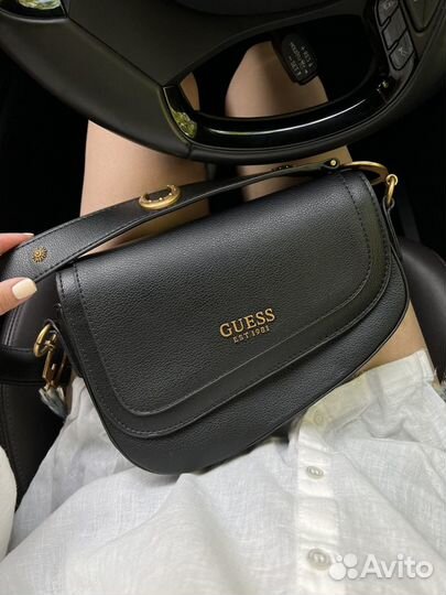 Сумка guess седло черная