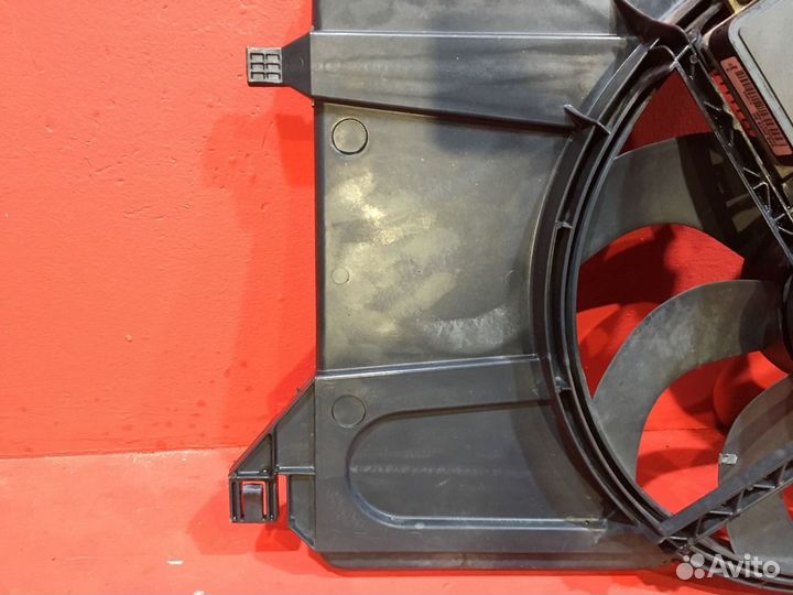 Вентилятор охлаждения двигателя Ford C-Max минивэн