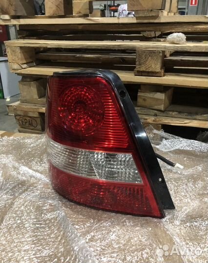 Фонарь задний левый Kia Sorento l 2002-2006