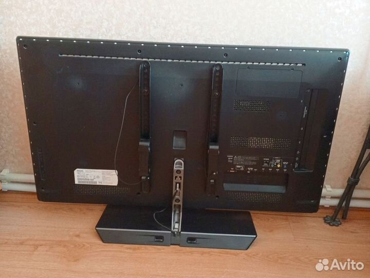 Телевизор SMART tv на запчасти