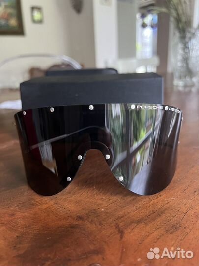 Солнцезащитные очки