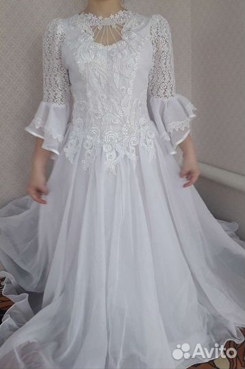 Платье свадебное