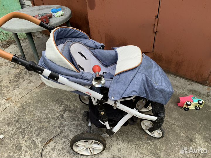 Коляска 2 в 1 adamex