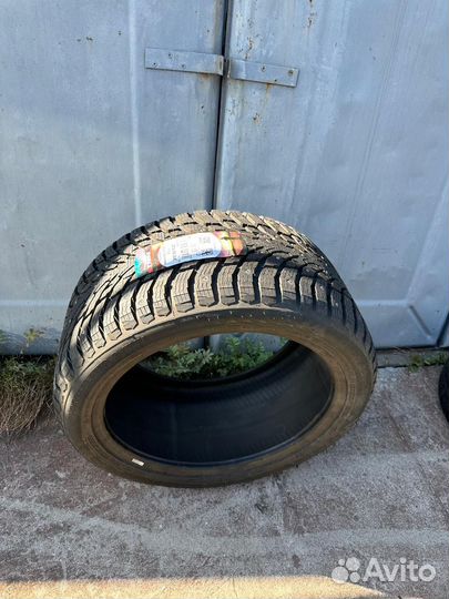 Nokian Tyres Hakkapeliitta 9 SUV 275/40 R20 106T