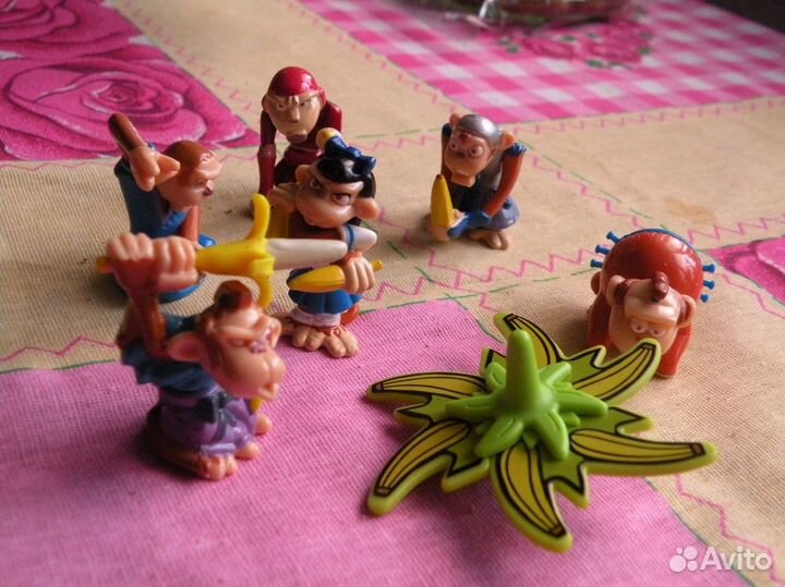 Киндеры из разных серий