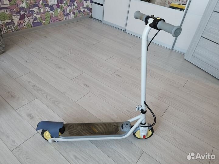 Электросамокат детский Ninebot C8