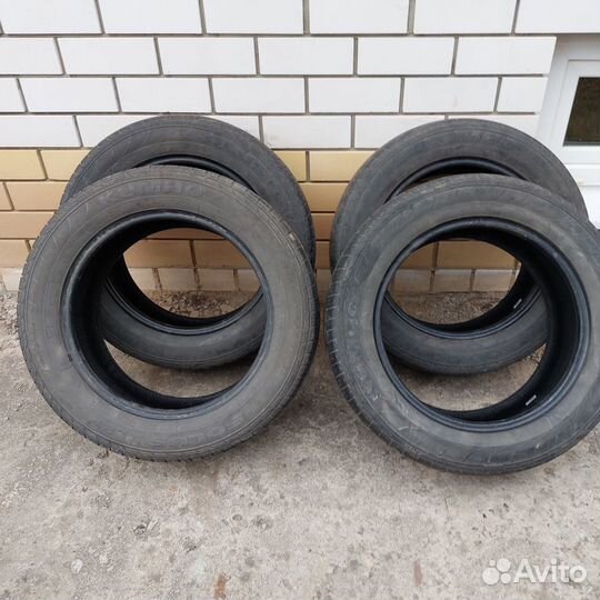 Kumho Cargo Mate 874 225/60 R17