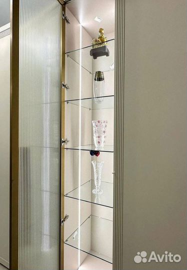 Распашной шкаф на заказ. Рассрочка