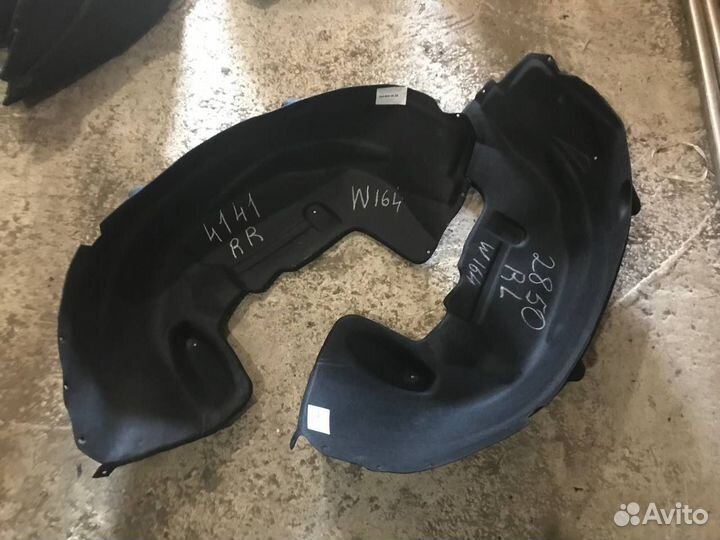 Мерседес 164 подкрылок локер GL и ML задний новый