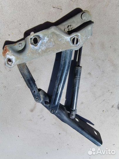 Петля капота левая opel vectra b