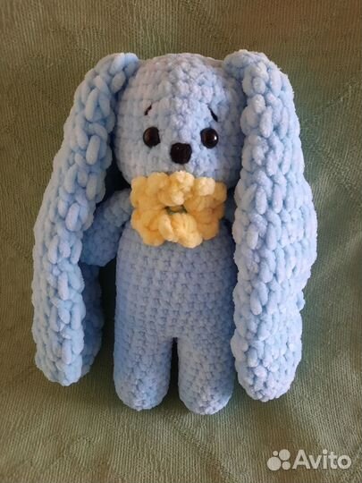 Плюшевый зайчонок