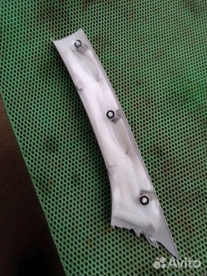 Обшивка салона передняя правая LADA Vesta 21179