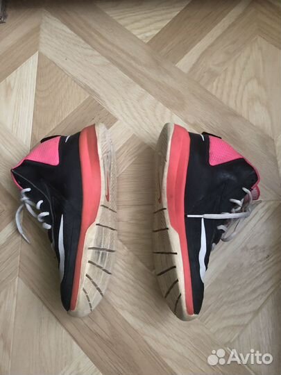 Nike ботинки р 38,5 (24 -24,5 см)