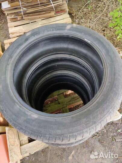 Bridgestone Dueler H/L 33A 235/55 R20