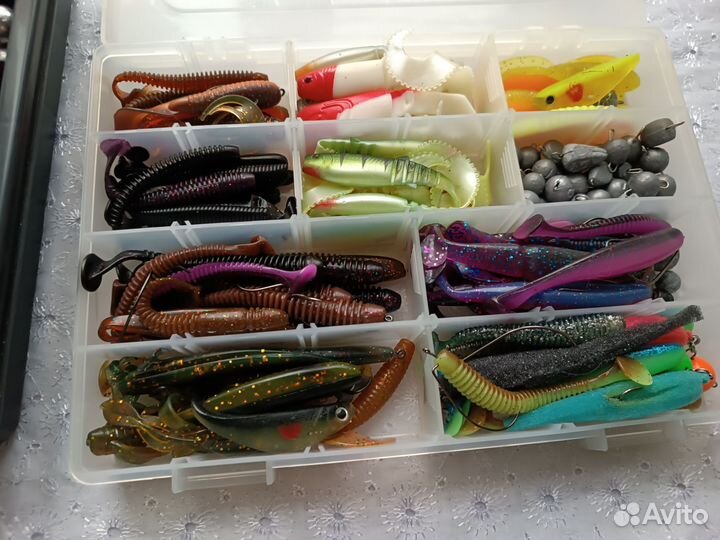 Крючки грузила контейнеры для рыбалки