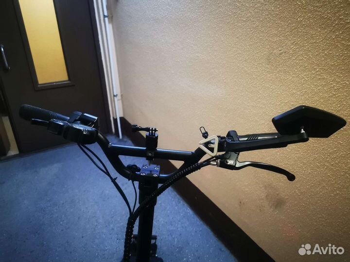 Самокат Dualtron Raptor 2. Чёрный любимец