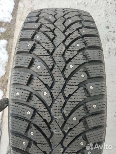 Pirelli Formula Ice 215/60 R17 100T