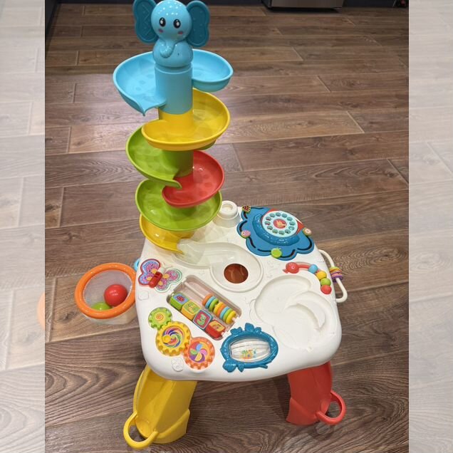 Детский игровой столик