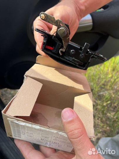 Продаю замок крышки багажника для VW Passat b5