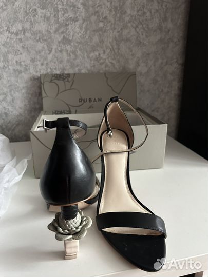 Туфли женские