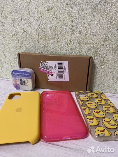 Чехол на iPhone 11