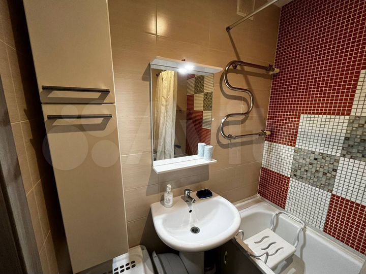 2-к. квартира, 60 м², 1/7 эт.