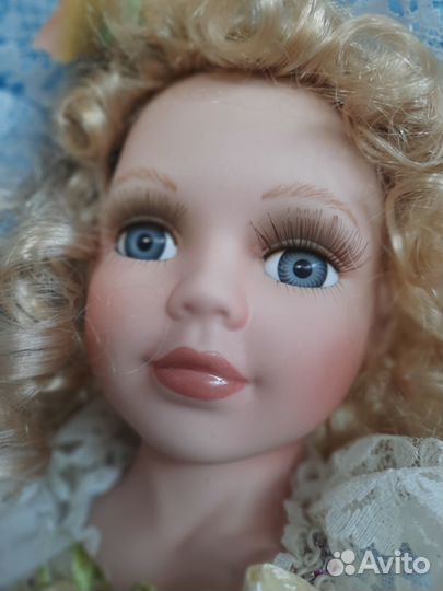 Кукла фарфоровая коллекционная 50см