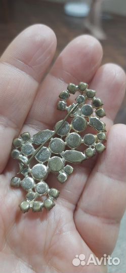 Брошь и клипсы винтаж