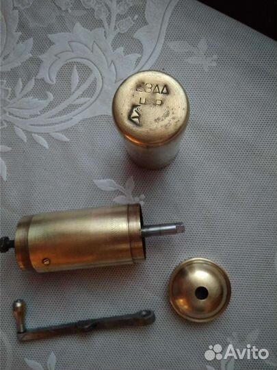 Кофемолка ручная латунь
