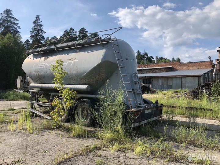 Цементовозная цистерна