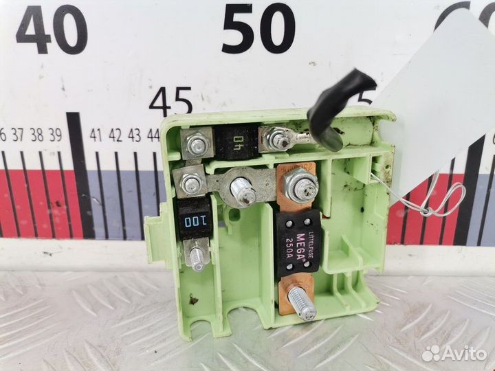 Блок предохранителей BMW X3 E83 2006 61123452235