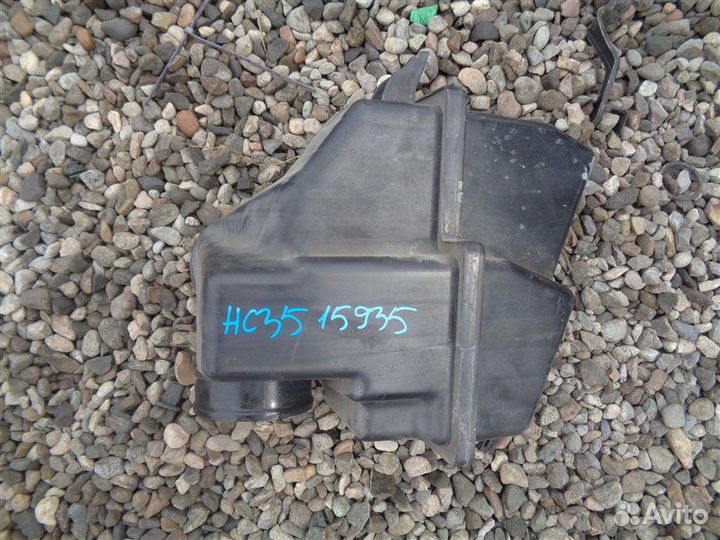 Резонатор воздушного фильтра Nissan Laurel HC35