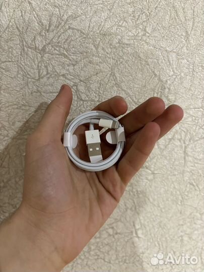 Зарядка на iPhone провод Lightning