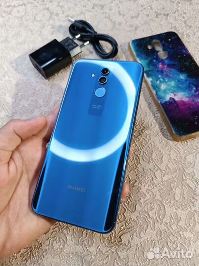 Huawei Mate 20Lite 4/64Gb NFC (отличном)