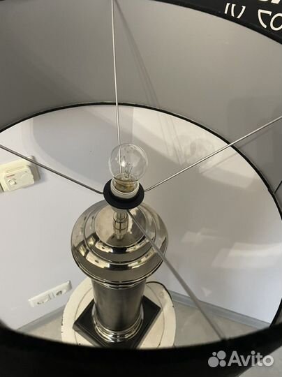 Лампа настольная