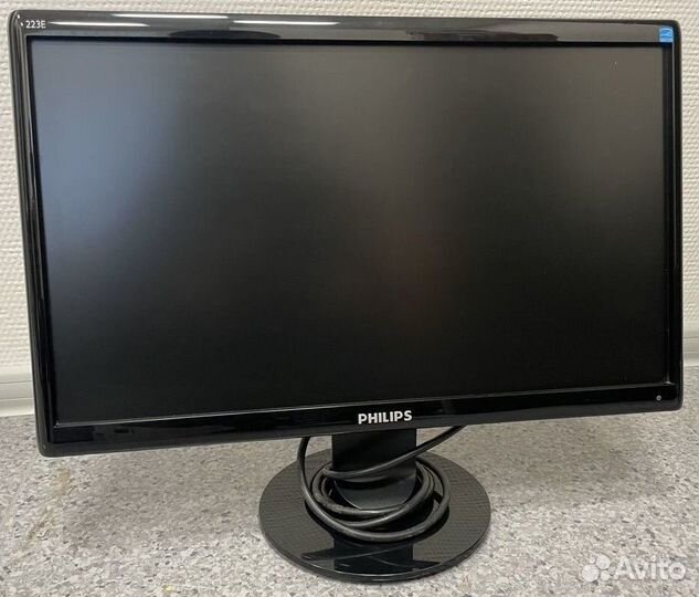 Монитор Philips 223E