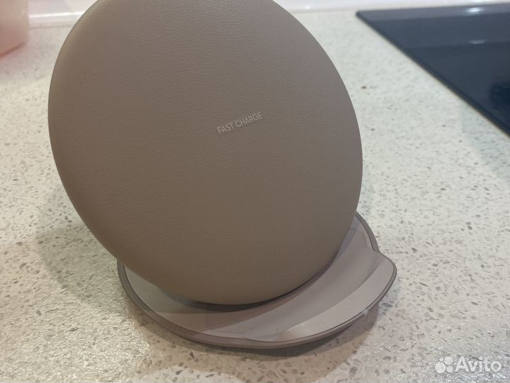 Беспроводная зарядка samsung EP-PG950