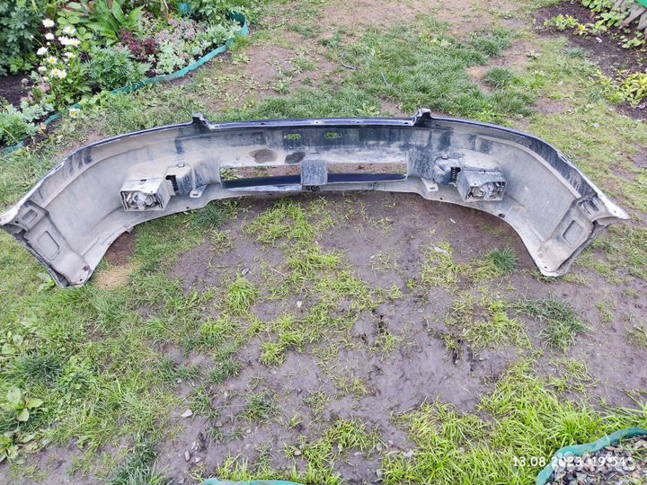 Продам передний бампер subaru legacy