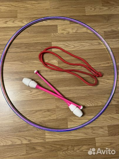 Обруч, булавы, скакалка