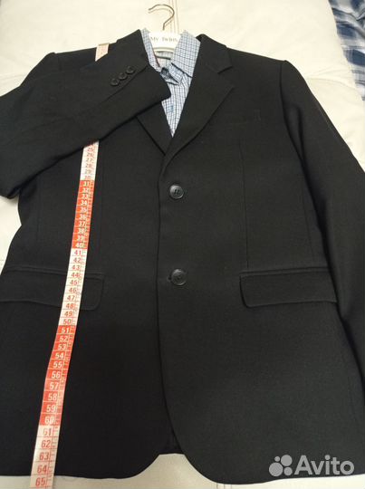 Пиджак для мальчика новый 158