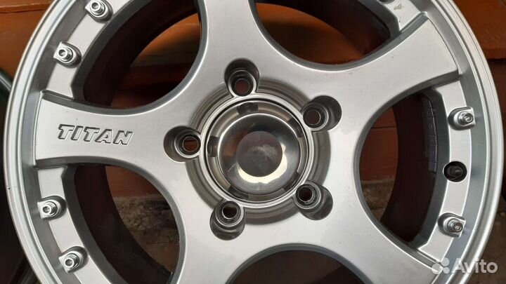 Диски литые r16